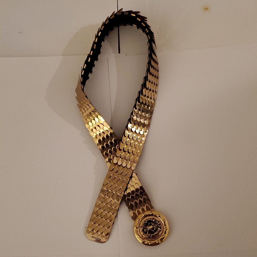 New Gold Lion Head Metal Stretchy Belt Total Length 26" Fits From M Up To Xl - Picture 3 of 9